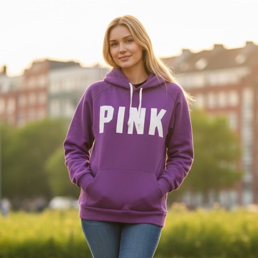 VICTORIA SECRET PINK Women’s Medium Purple Hoodie Sweatshirt